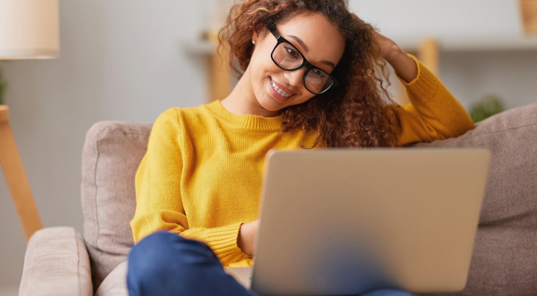 Uczestnicy kursu podczas praktycznych zajęć z zarządzania finansami osobistymi